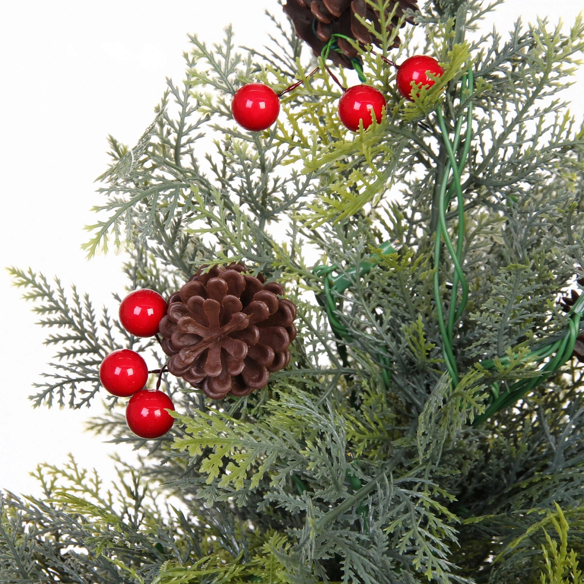 Ёлка светодиодная в горшке "Лесная радость" 90 см, (260 веток) 80 ламп LED, цвет свечения-Теплый белый