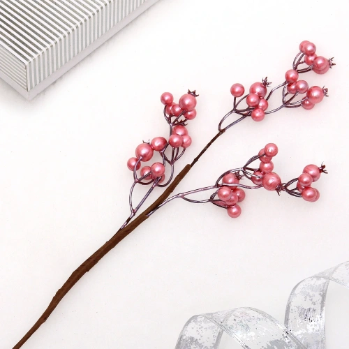 Ветка декоративная "Сказочная ягода" 60 см, Розовый жемчуг
